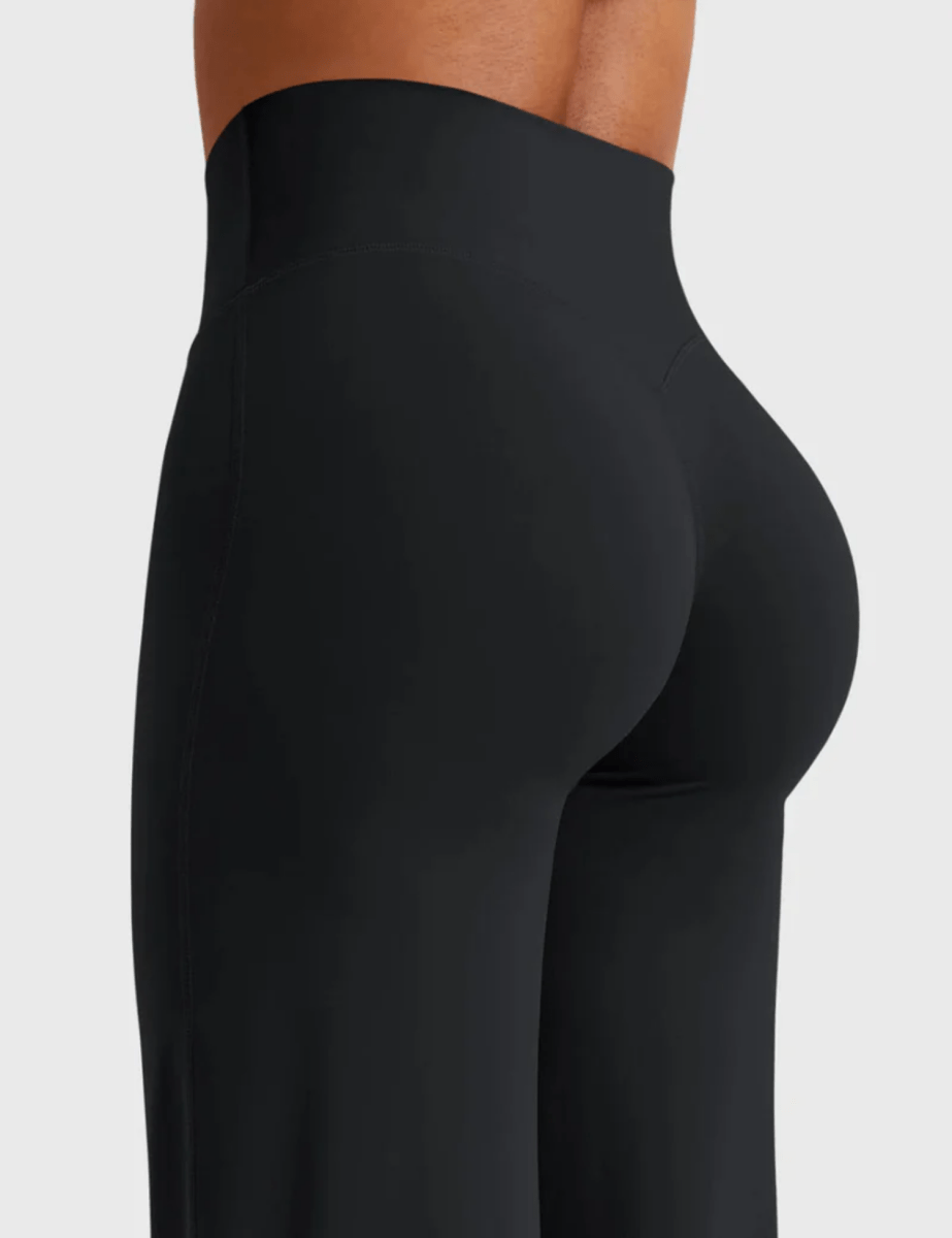 Leggings Ease® de perna reta – Preto profundo (84 cm) - LEVEFIT