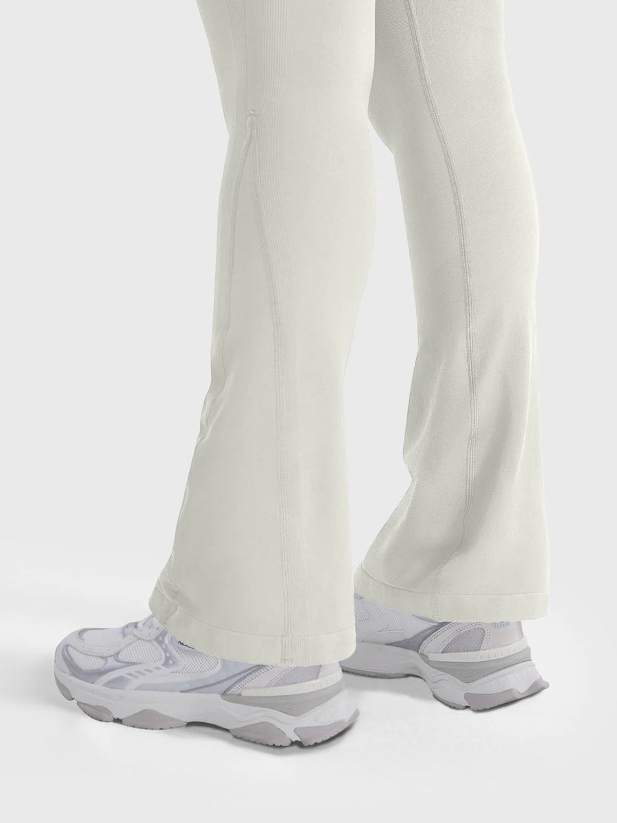 Flow® Mini Flare Leggings – Elfenbein (28") - LEVEFIT