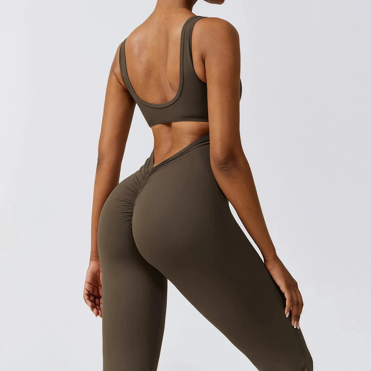 V - Back Jumpsuit™ – Sexy & Komfortabel beim Workout - LeveFit