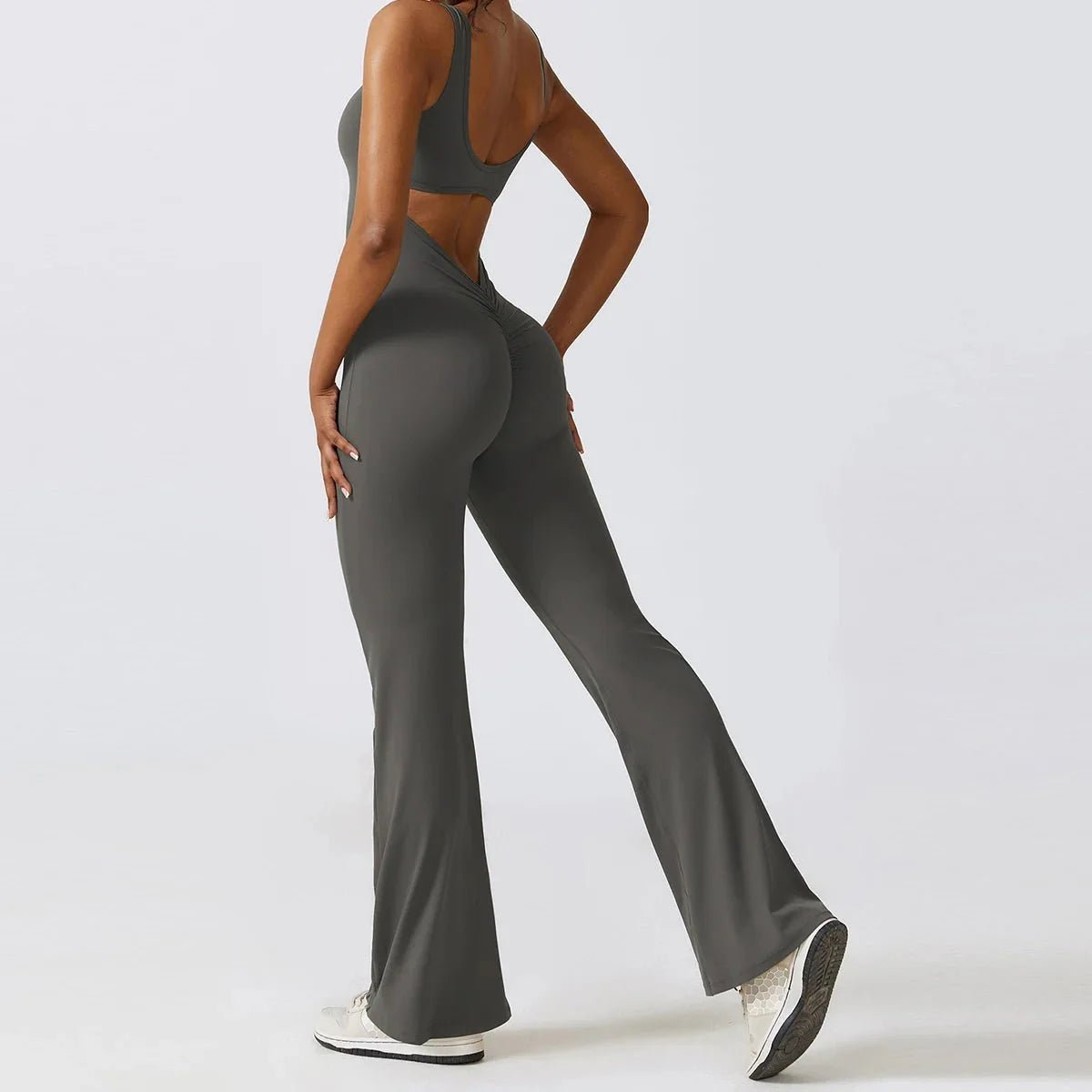 V - Back™ Jumpsuit - LEVEFIT